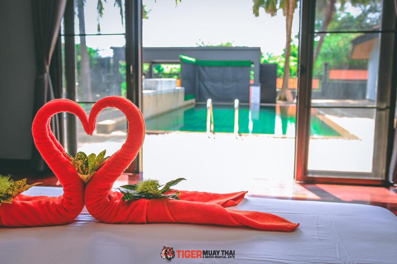Tiger Hillside Hotel Phuket Екстериор снимка